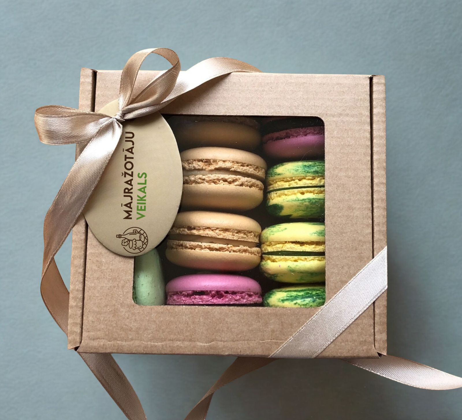 FRANČU MAKARŪNI (2) Franču makarūni dāvanu kastītē - Image 1